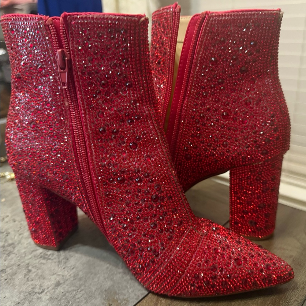 Betsey Johnson Cady Red Rhinestone Ankle Boots 8.5 M Sparkly Bling Block Heel
